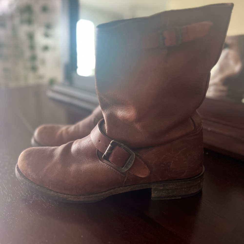 Womens Frye Boots (low)